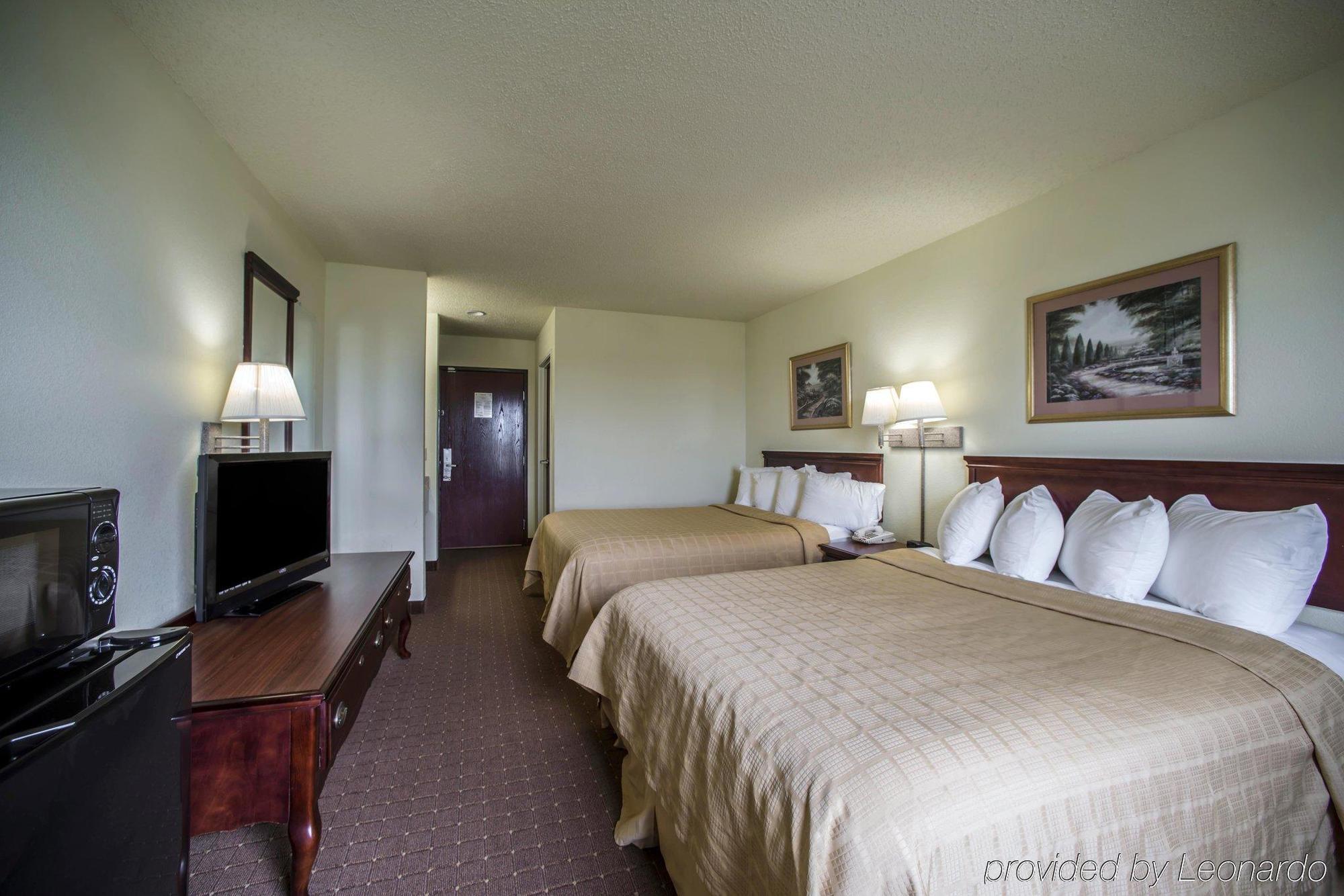 Hotel Super 8 By Wyndham Harrisburg Exterior foto
